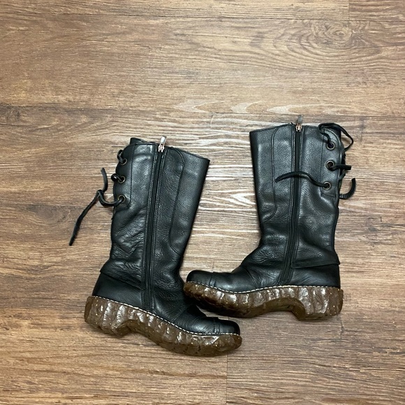 El naturalists boots size 38 Euro, US size 7.5 - Picture 2 of 2